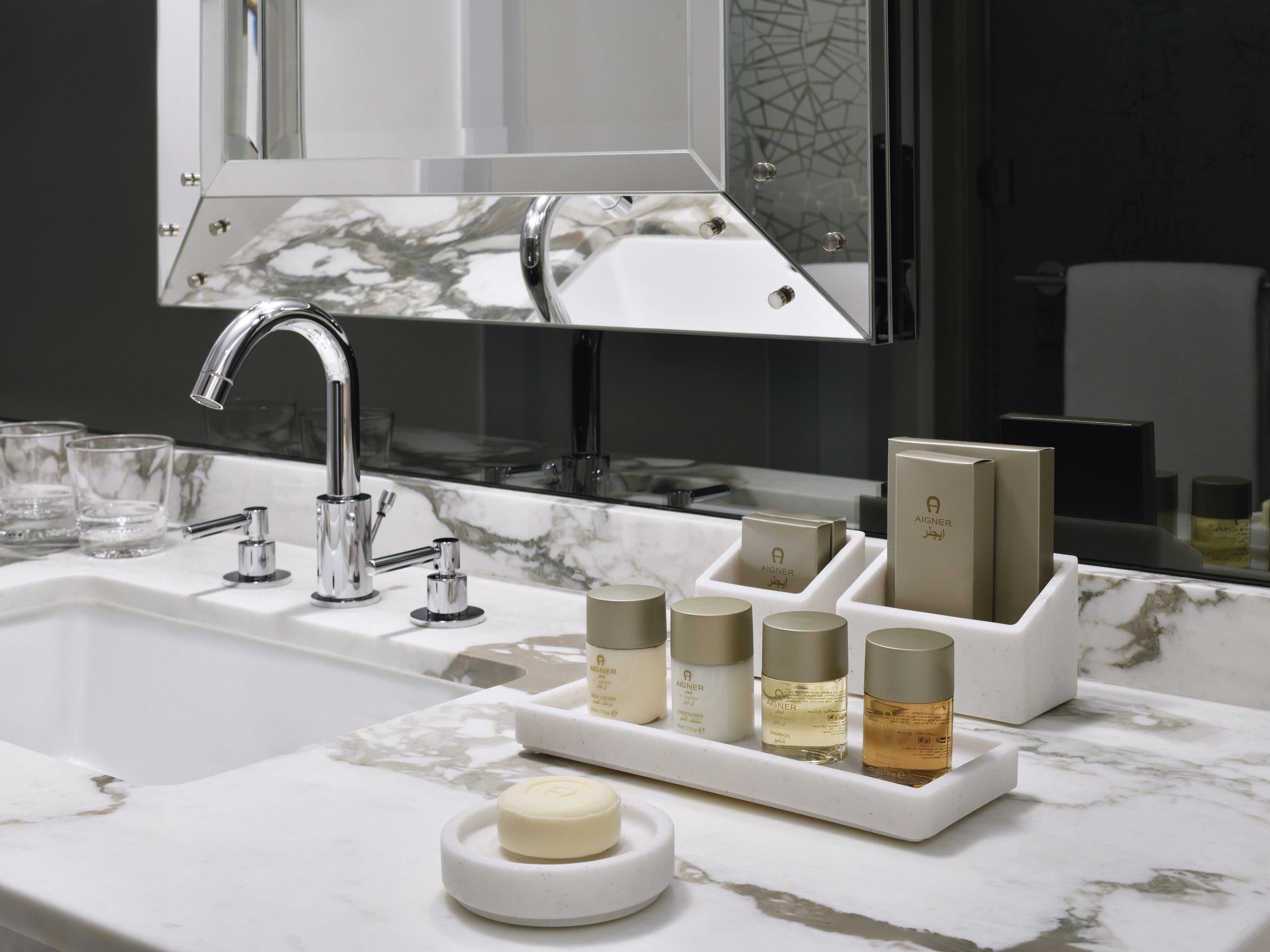 1 bedroom, hypo-allergenic bedding, minibar, in-room safe