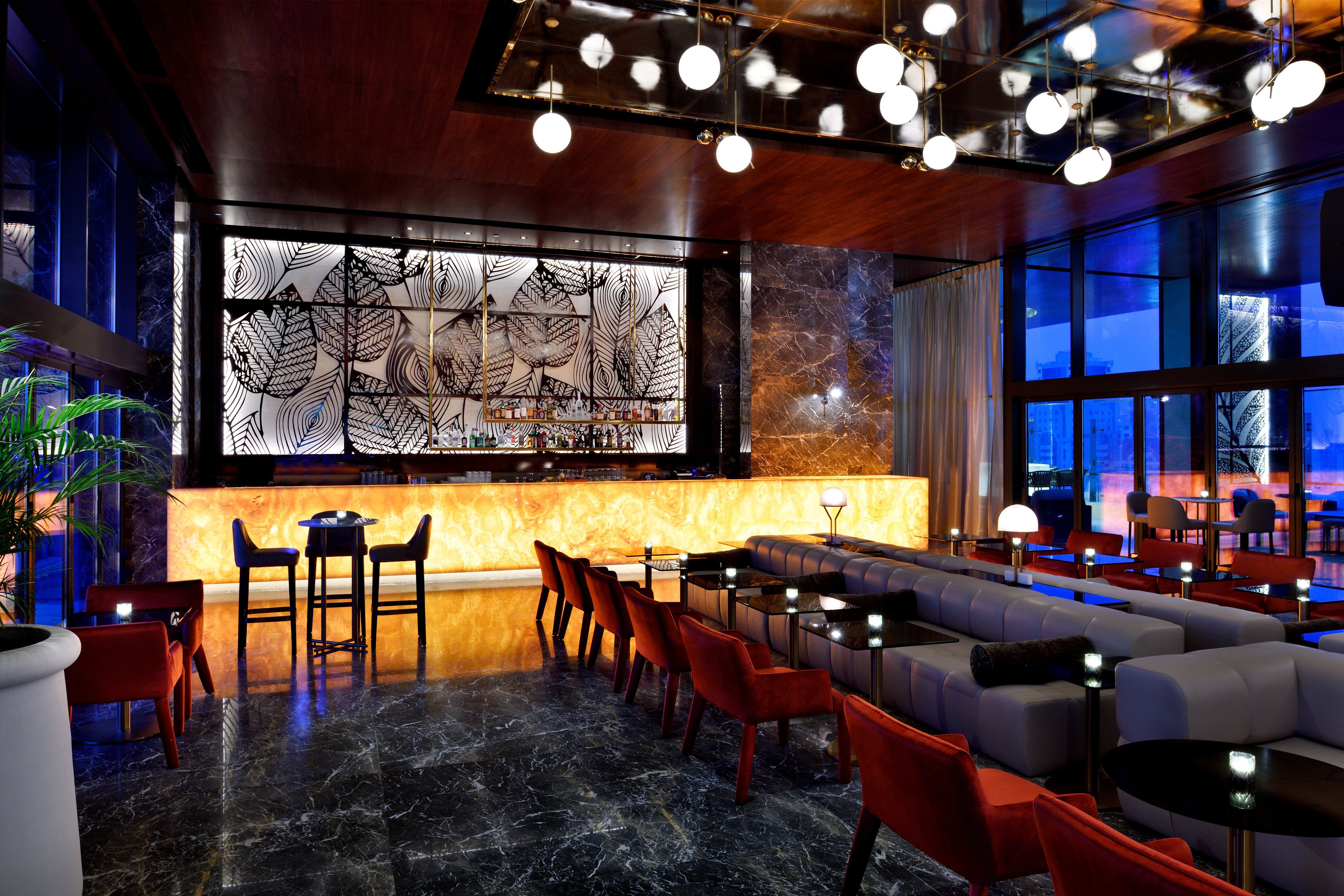 2 bars/lounges, rooftop bar