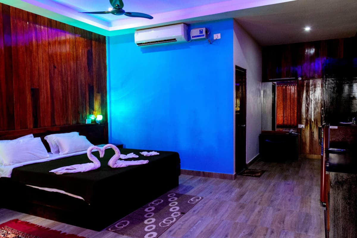 Royal studio suite
