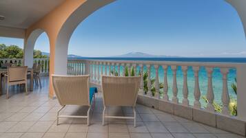 Una cassaforte in camera, insonorizzazione, ferro/asse da stiro