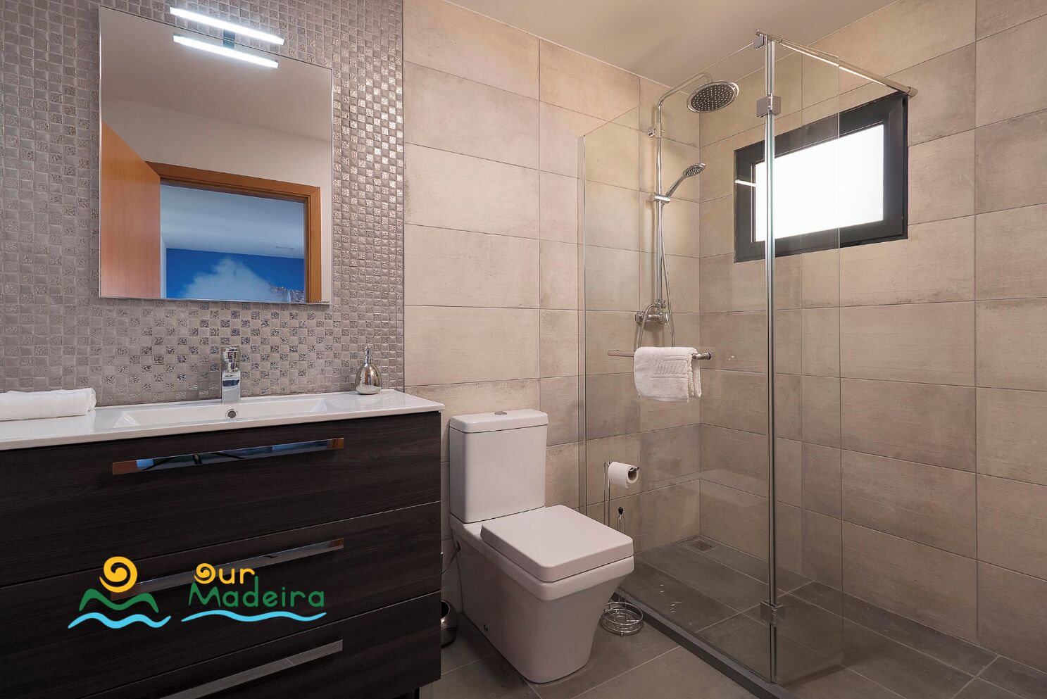 Standard Villa, 5 Bedrooms, Private Pool, Sea View | Bathroom | Shower, rainfall showerhead, hair dryer, towels