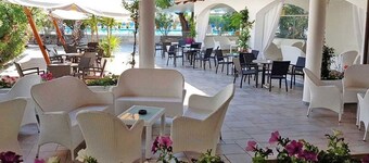 格毕安诺海滩村庄酒店