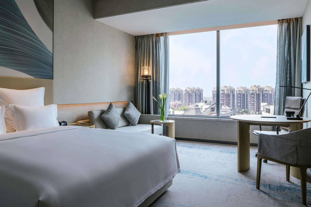 Minibar, in-room safe, desk, blackout drapes