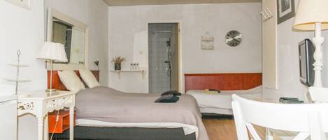 Trippelrum | Individuell inredning, unika möbler, gratis wi-fi och sängkläder