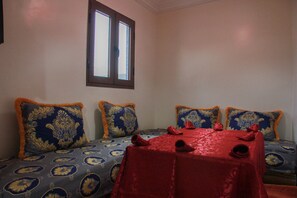 Flat-screen TV - Le Gite De Sidi Rbat (Sidi Ouassay)