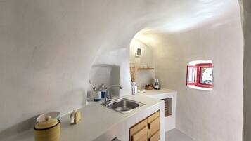 Villa Tradition | Cuisine privée | Réfrigérateur, micro-ondes, four, plaque de cuisson