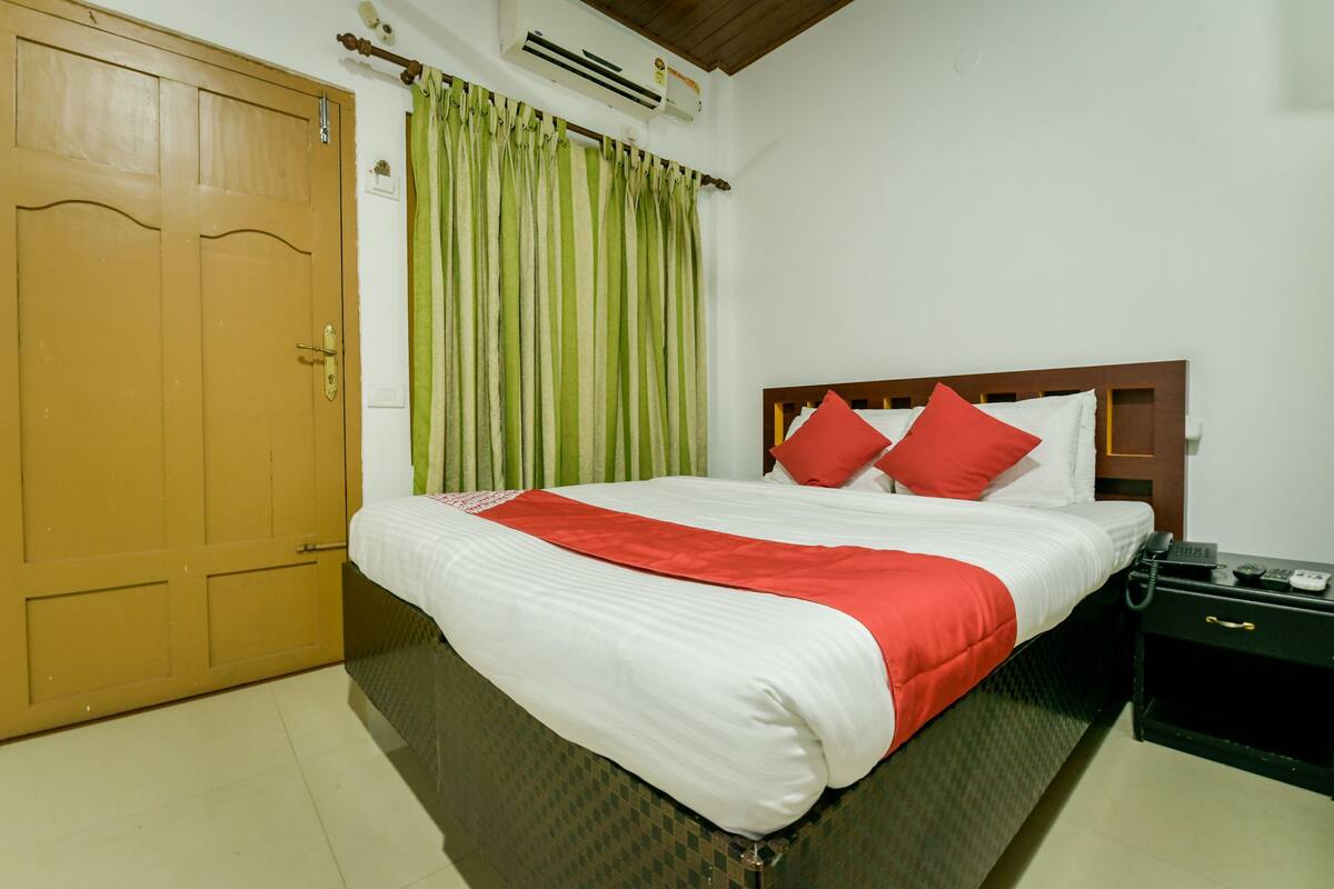 Double or Twin Room | WiFi (free)