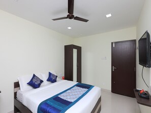 Bed sheets - OYO Flagship 14603 Perfect stay (Chennai)