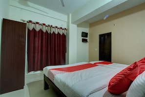 Double or Twin Room | Free WiFi