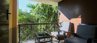 OYO 16396 Riverview Guest House