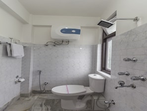 Free toiletries, towels