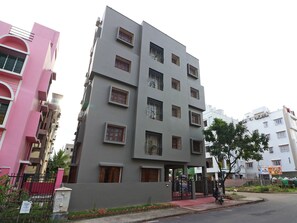 Exterior - OYO 18496 A Retro (Barasat)