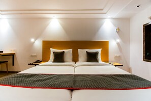 Double or Twin Room | Free WiFi - OYO Flagship 18252 Supreme Hotel Cuffe Parade (Mumbai)