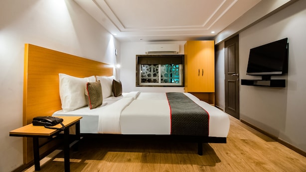 Unclassified image, 1 of 50, button - OYO Flagship 18252 Supreme Hotel Cuffe Parade (Mumbai)