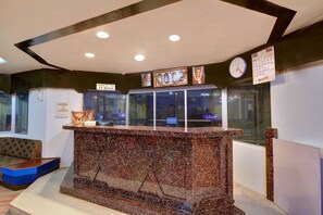 Reception - OYO 19910 Hotel Sapphire Paradise (Ooty)