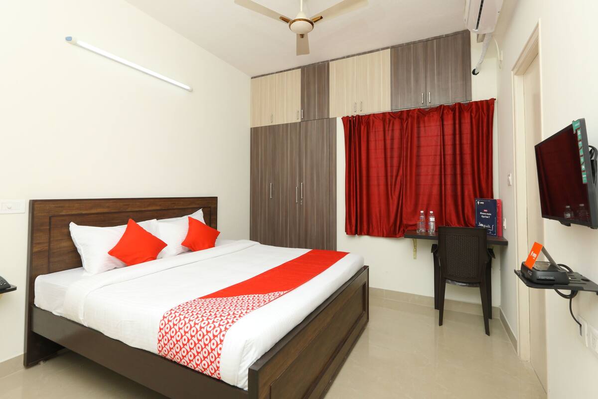 Kamar Double atau Twin, 1 Tempat Tidur King | Wi-Fi gratis