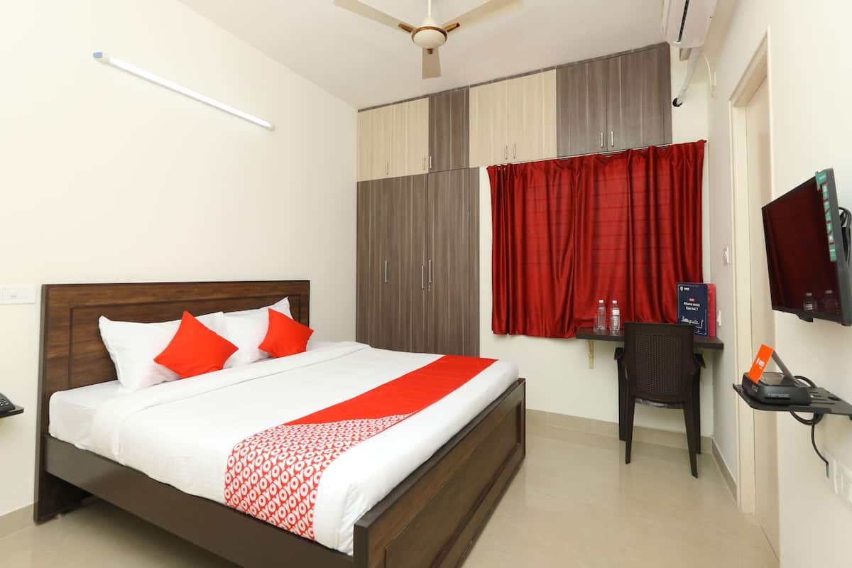 Double or Twin Room, 1 King Bed | Free WiFi