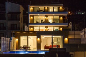 Fasade – kveld/natt