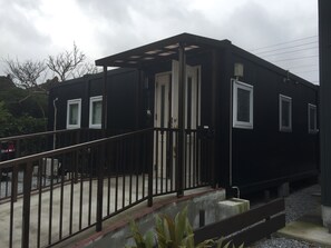 Exterior - Wa West Side (Nago)