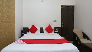 Double or Twin Room | Desk, soundproofing, free WiFi