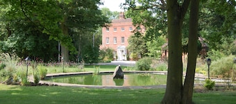 Mulberry House