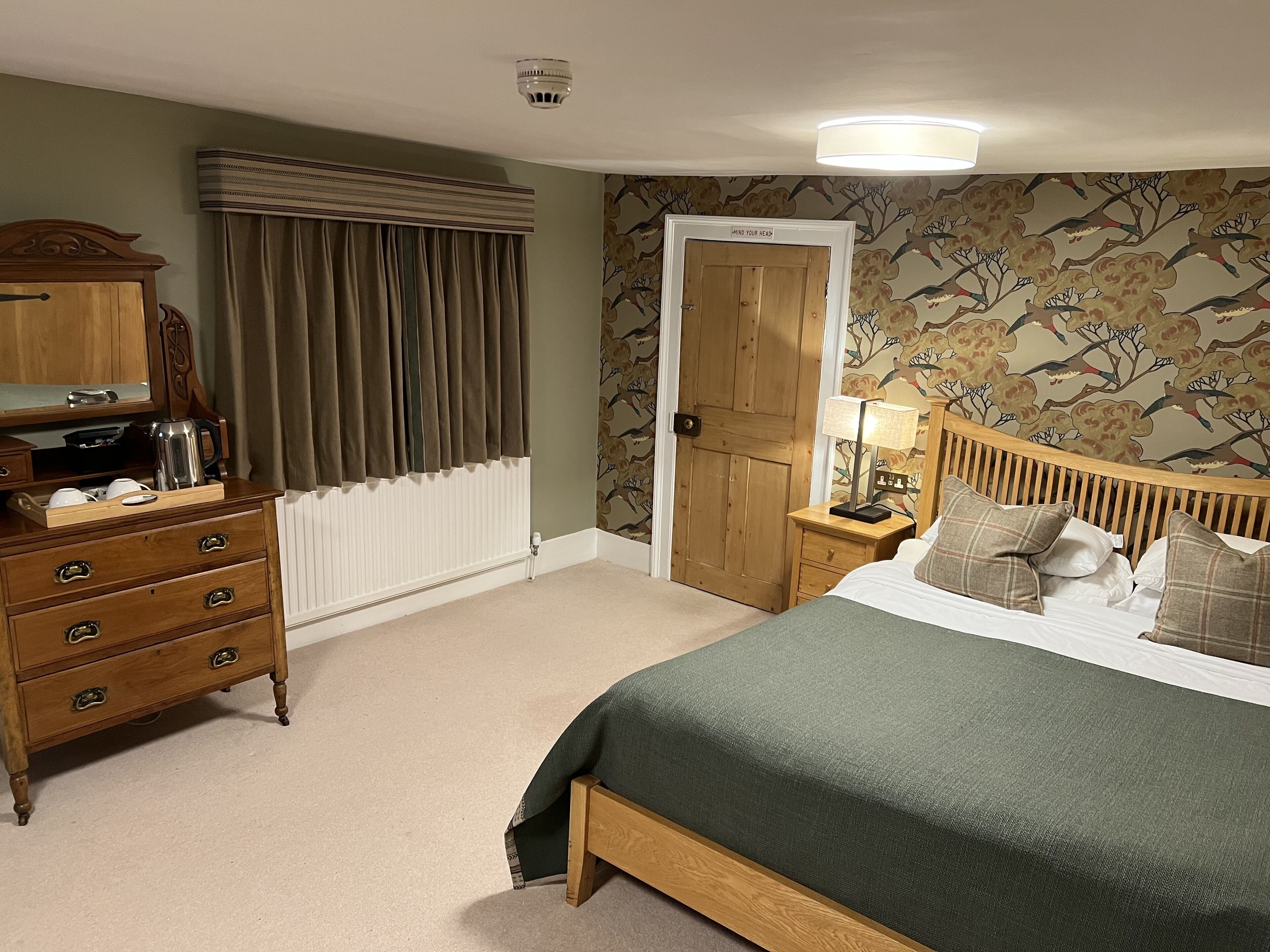 Free WiFi, bed sheets