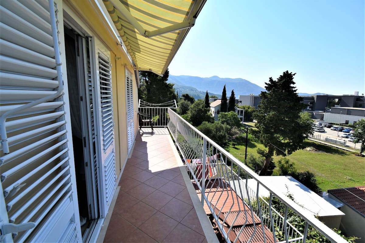 Apartamento, 2 quartos, terraço, vista para o jardim | Terraço/pátio