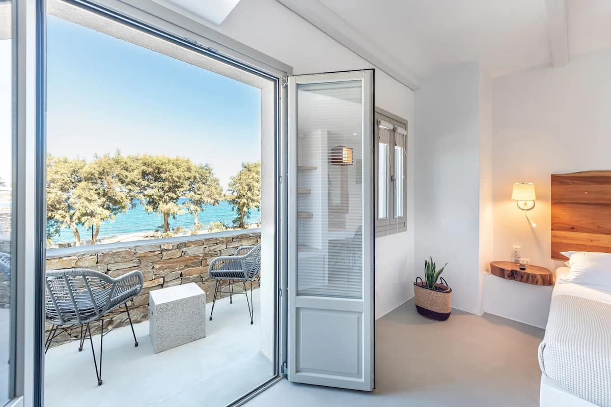 superior suite with sea view | 1 bedroom, in-room safe, individually decorated, individually furnished