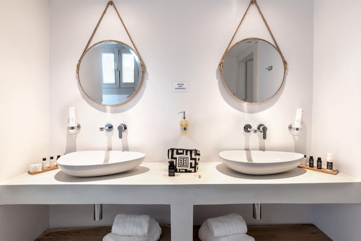 premium suite with private pool & sea view | bathroom | shower, rainfall showerhead, free toiletries, hair dryer