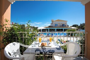 Triple Room, Pool View | Balcony - Kavos Plaza Hotel (Corfu)