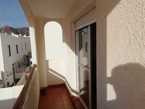 Property grounds - LARGE TERRACE 60 M2, SEA VIEWS. Wi-Fi exclusive (Isleta del Moro)