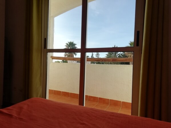 2 chambres, fer et planche à repasser, lit parapluie, Wi-Fi gratuit