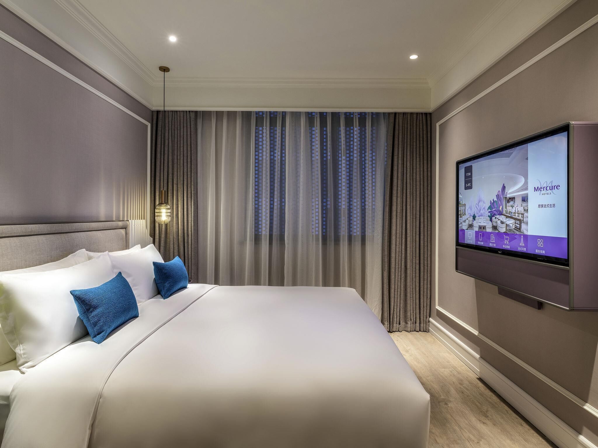 Standard Room, 1 King Bed