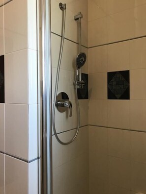 Double Room (B) | Bathroom - Chiara's Home (Davoli)
