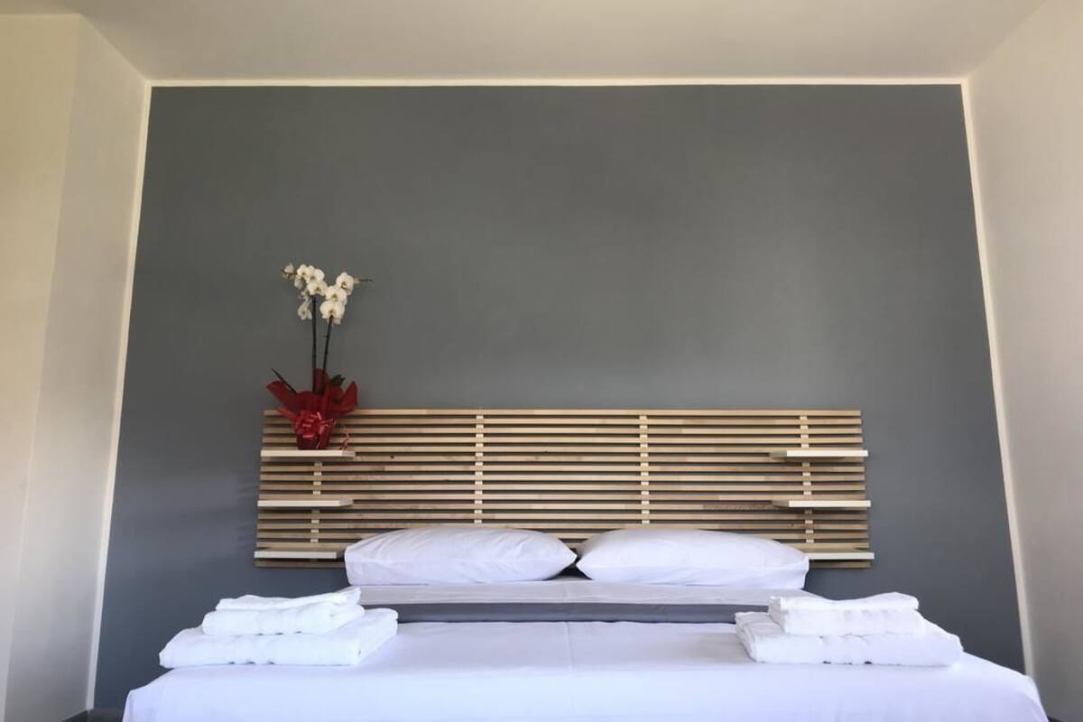 Double Room (A) | Minibar, desk, cribs (free), rollaway beds (surcharge)