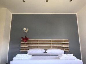Doppelzimmer (A) | Minibar, Schreibtisch, kostenlose Babybetten, Zustellbetten