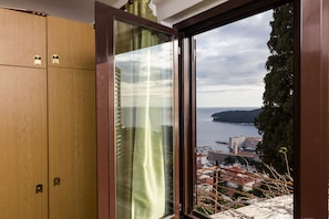 Appartement Standard, 1 chambre, terrasse, vue sur la mer | Accès au Wi-Fi (inclus), literie fournie