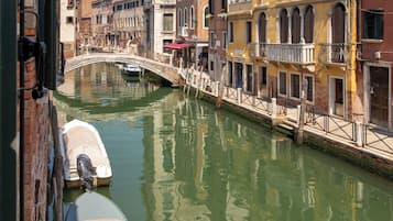 高級雙人或雙床房 (Campo S Fosca and Canal View) | 客房景觀