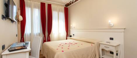 Phòng đôi Tiêu chuẩn | Két bảo mật tại phòng, trang trí khác biệt, bàn ủi/dụng cụ ủi quần áo