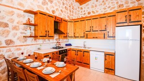 Villa | Private kitchenette | Full-size fridge, oven, stovetop, dishwasher - Villa Mina (Kas)