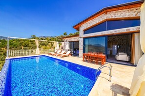 Vila | Piscina particular