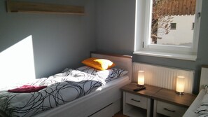 Double Room, Shared Bathroom | Free WiFi, bed sheets
