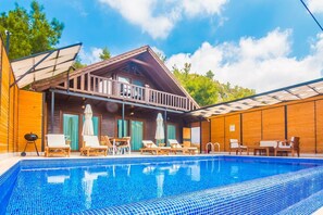 Front of property - Villa Miray (Kas)