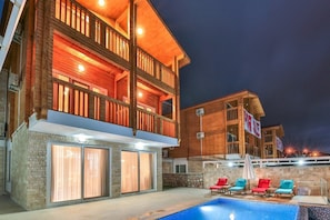 Front of property - evening/night - Villa Palmiye (Kas)
