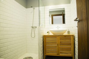 Bathroom - Masía Aitona (Les Useres)
