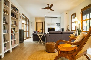 Sala de estar en el lobby