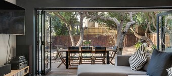 Long Beach Holiday House