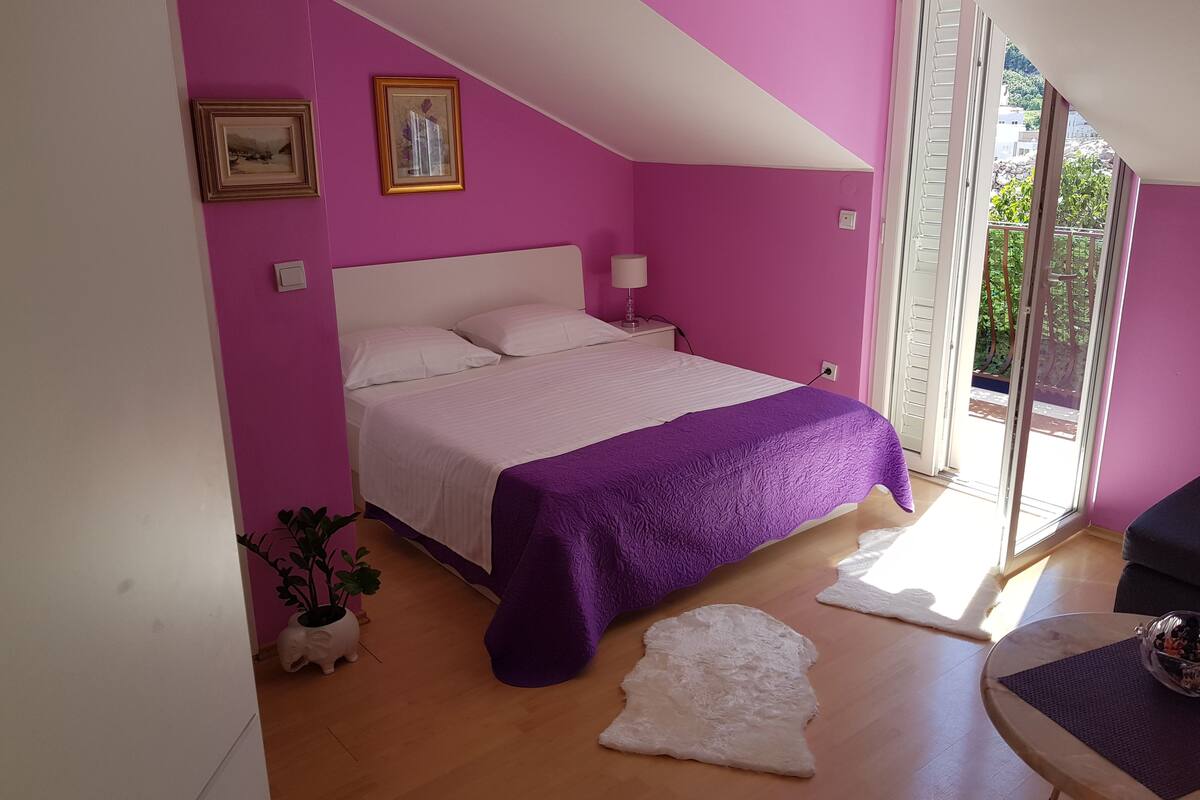 Estudio, balcón | Wifi gratis y ropa de cama