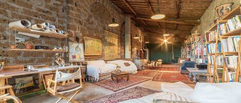 Villa, 6 Schlafzimmer, eigener Pool | 6 Schlafzimmer, Bügeleisen/Bügelbrett, kostenloses WLAN, Bettwäsche