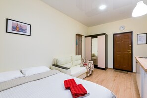 Superior Apartment, 1 Queen Bed with Sofa bed, Non Smoking, Courtyard View - Ptitsa Hotel (St. Petersburg)